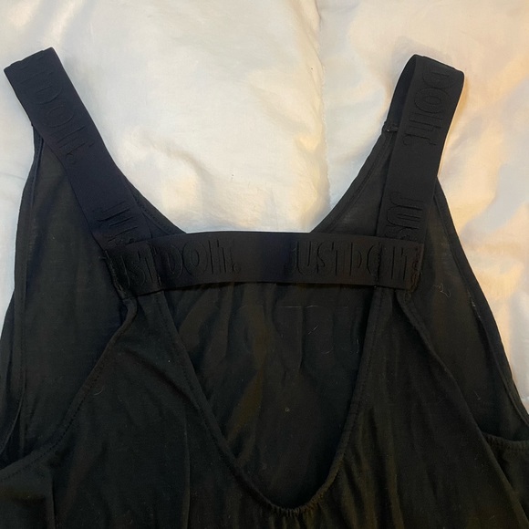 Nike Just Do It Breathe Elastika Black Tank Top - Picture 3 of 8